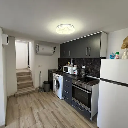 Apartamento Zlatevi Historic Varusha *